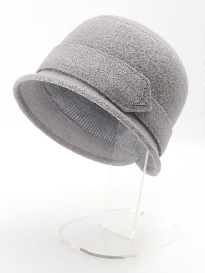 Демисезонная шляпа с элегантным декором серого цвета Д-251/2
