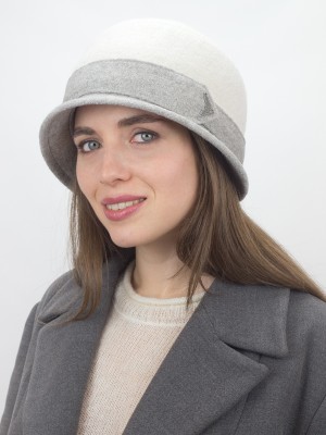 Комбинированная шляпа с элегантным декором молочного-серого цвета Д-251/2А Комбинированная шляпа с элегантным декором молочного-серого цвета Д-251/2А