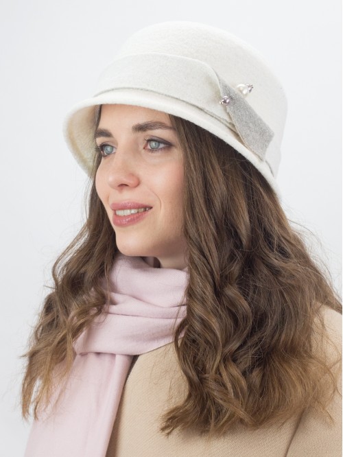 Комбинированная шляпка цве...