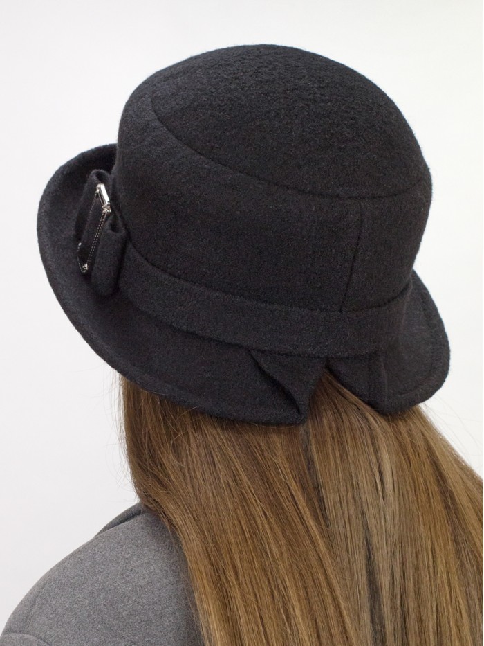 Оригинальная шляпа со стилизованным бантом цвет черный Д-254/3