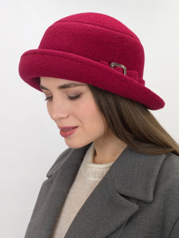 Оригинальная шляпа со стилизованным бантом цвет клюква Д-254/3