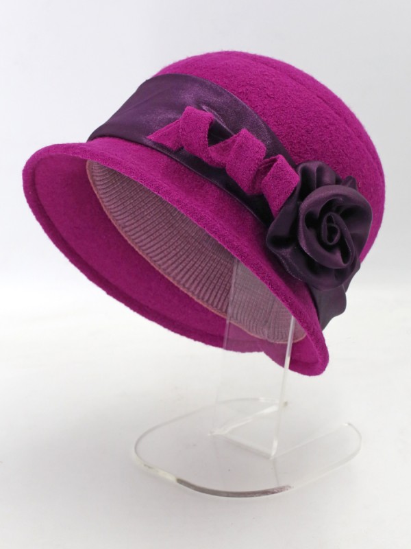 Шляпка с атласной лентой цвет ежевичный Д-290