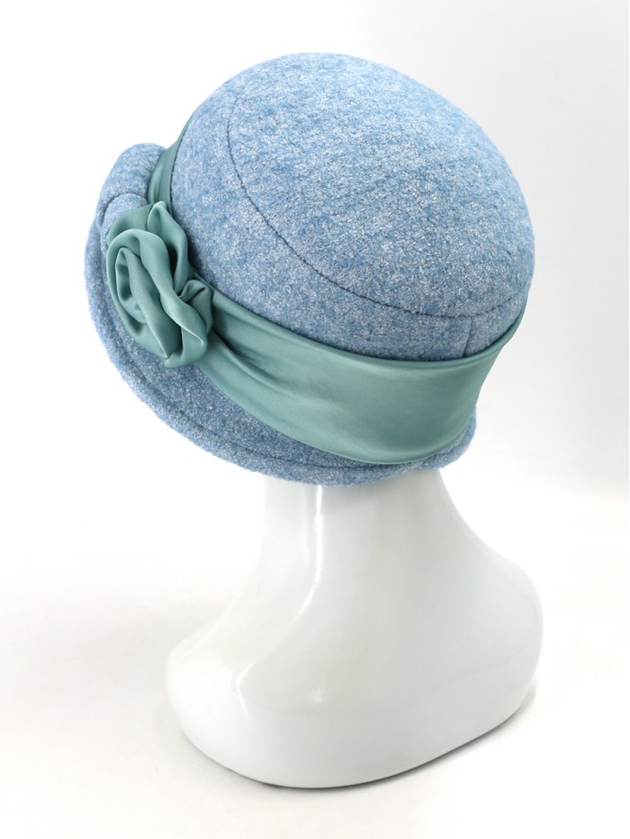 Шляпка с атласной лентой цвет небесный меланж Д-290