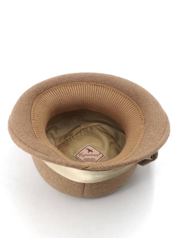 Шляпка со стилизованным бантом цвет темно-бежевый Д-418