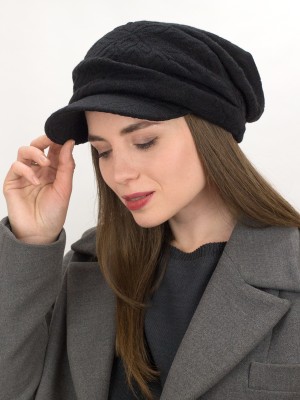 Дизайнерская кепка трикотажная цвет черный Д-427