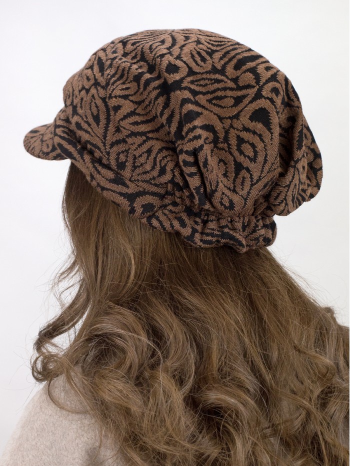 Дизайнерская кепка трикотажная цвет черный-темно-бежевый Д-427