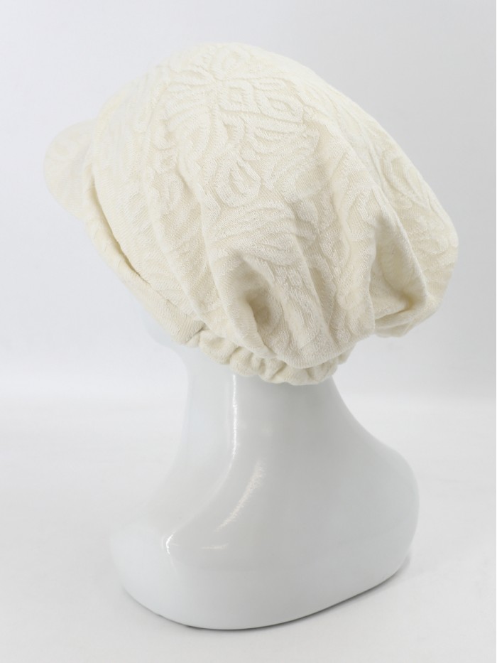 Дизайнерская кепка трикотажная цвет молочный Д-427