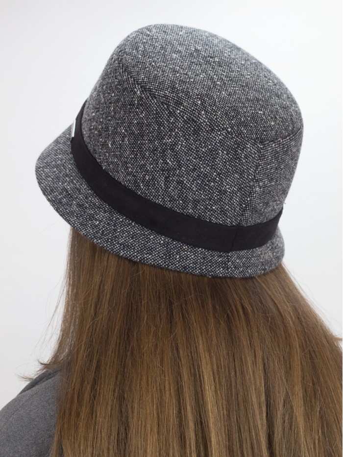 Мягкая шляпка цвет черный-средне-серый Д-540А