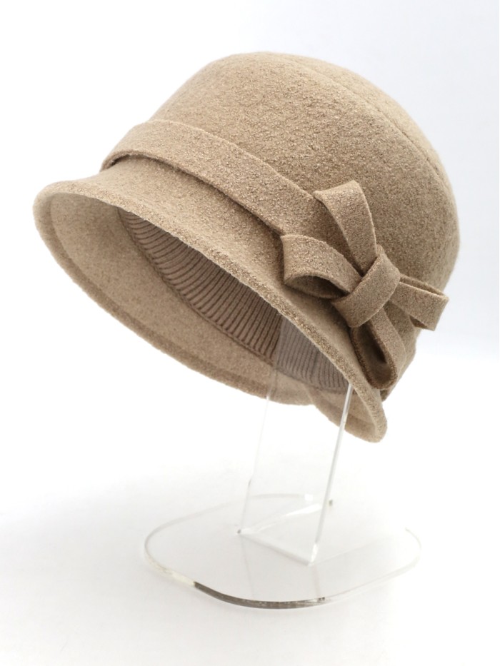 Шляпка с оригинальным бантом цвет бежевый Д-552