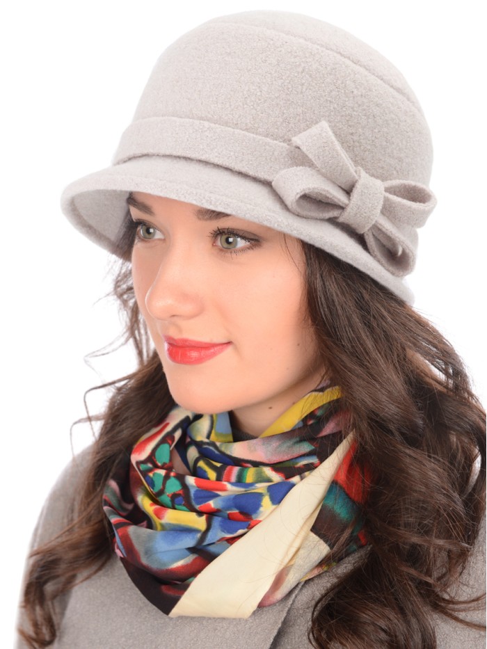 Шляпка с оригинальным бантом цвет кофе со сливками Д-552