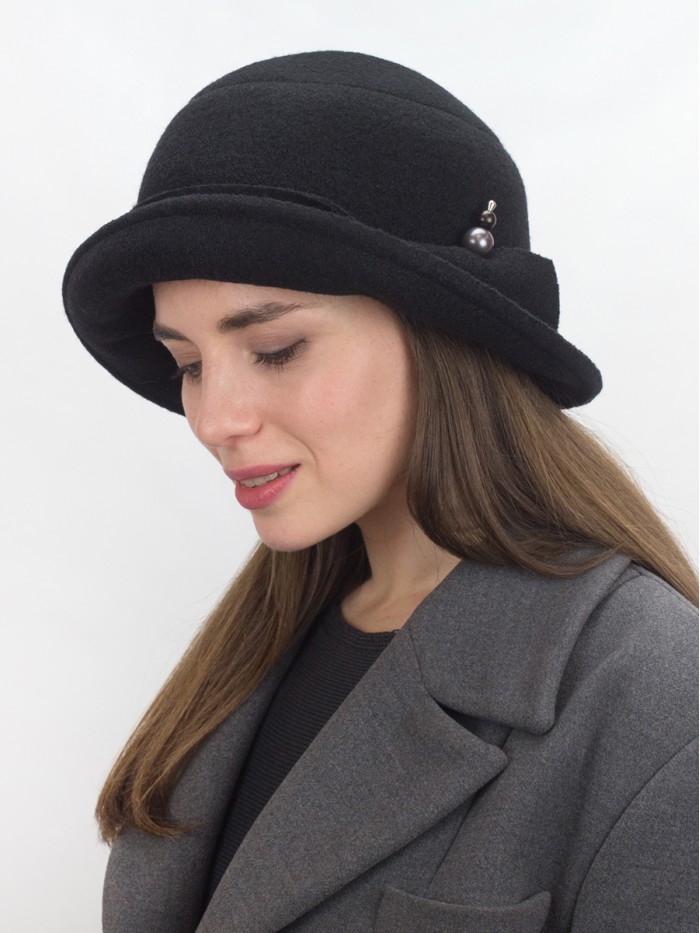 Шляпка с оригинальным декором цвет черный Д-554