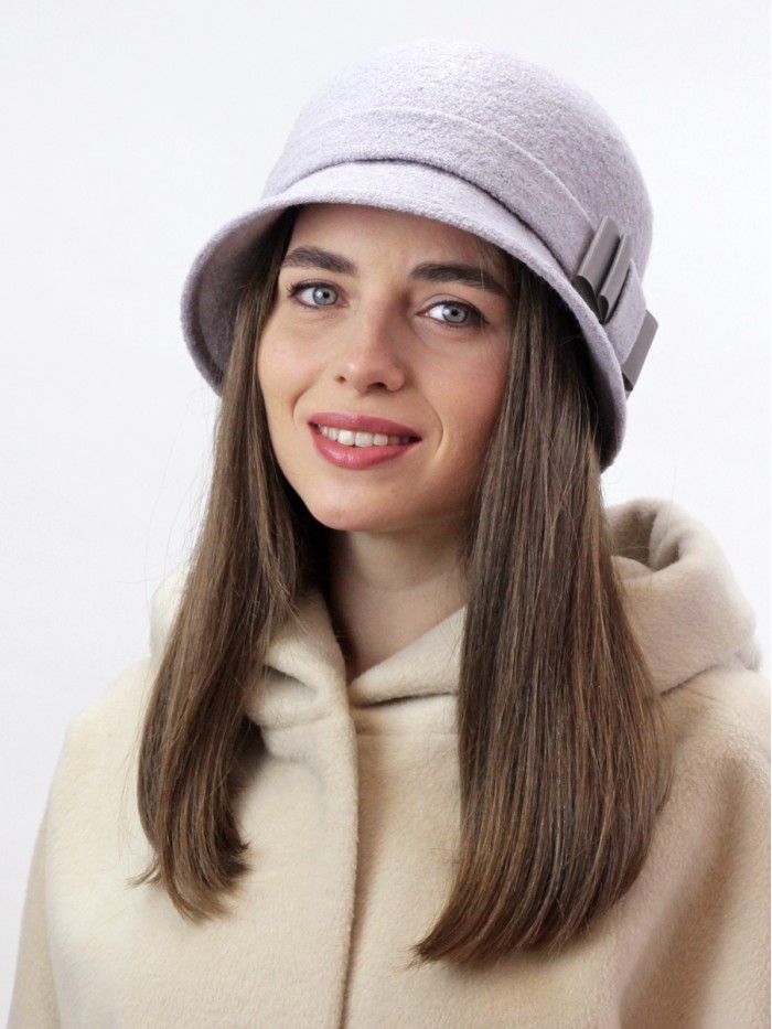 Шляпа со стилизованным бантом цвет лиловый Д-557/1