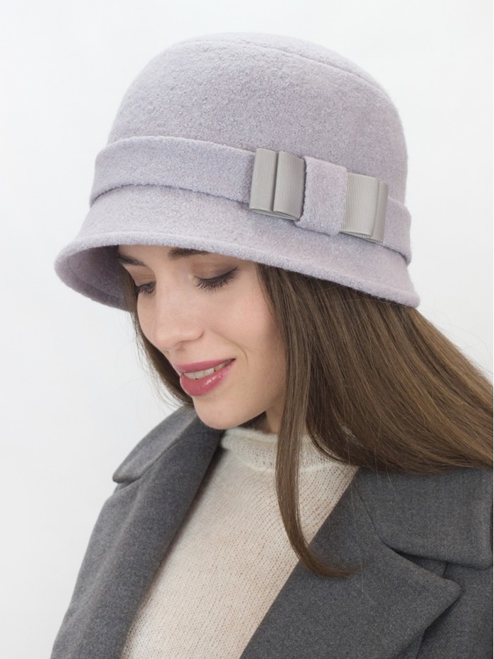 Шляпа со стилизованным бантом цвет лиловый Д-557/1