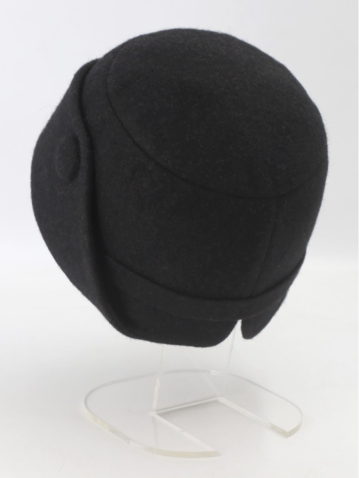 Шляпа с оригинальным полем цвет черный Д-570