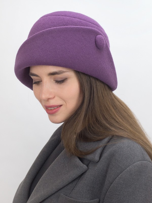Шляпа с оригинальным полем цвет лиловый Д-570