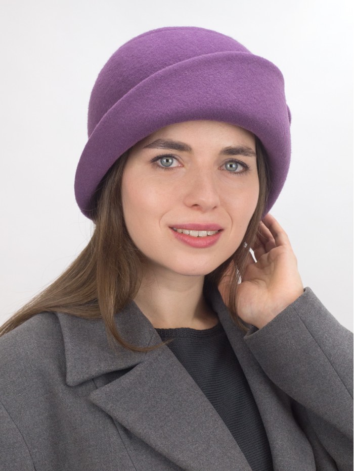Шляпа с оригинальным полем цвет лиловый Д-570