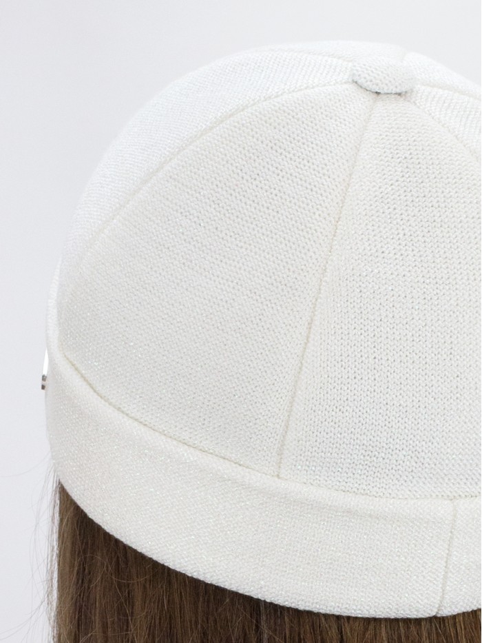 Дизайнерская шапочка "Докер" цвет белый Д-574/1