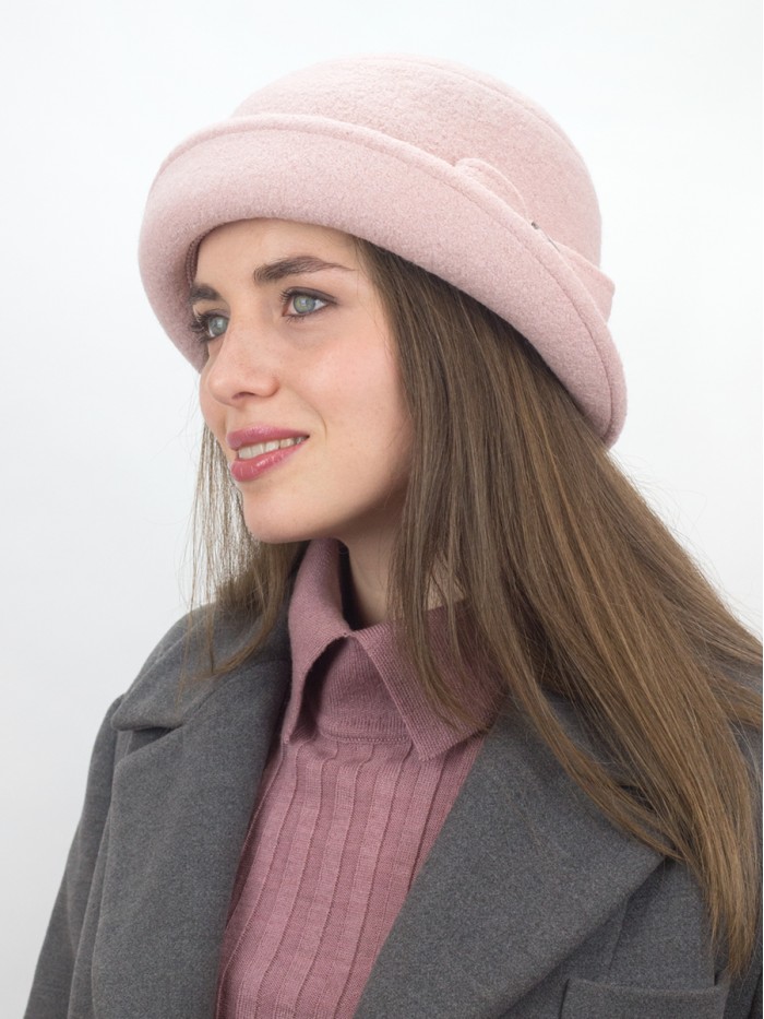 Шляпка со стилизованным бантом цвет персиковый Д-618В1