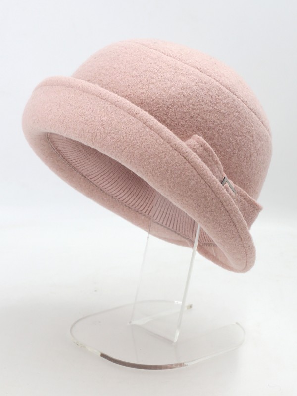 Шляпка со стилизованным бантом цвет персиковый Д-618В1 Шляпка со стилизованным бантом цвет персиковый Д-618В1