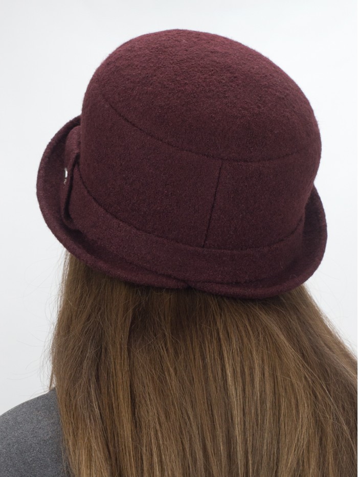 Шляпка с элегантным декором цвет коричнево-бордовый Д-653А