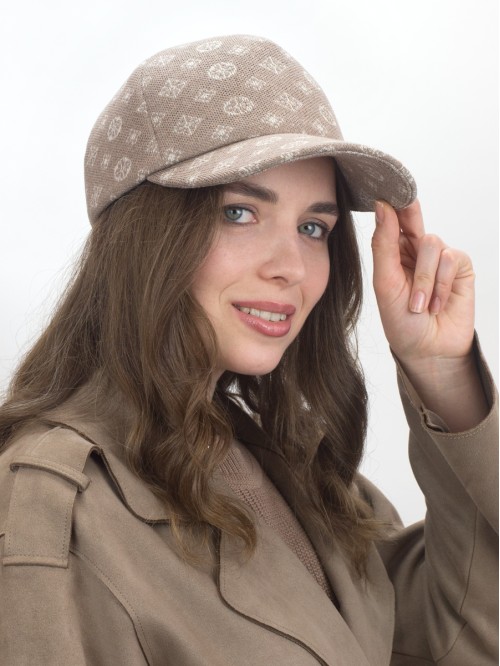 Бейсболка с оригинальным р...