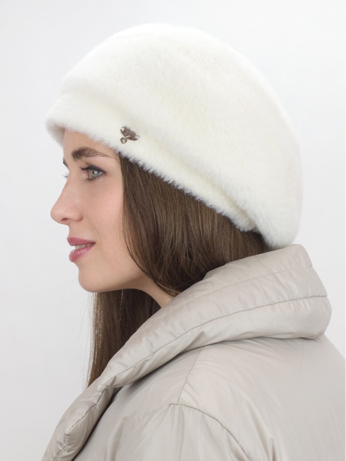 Объемный утепленный берет цвет белый Д-824