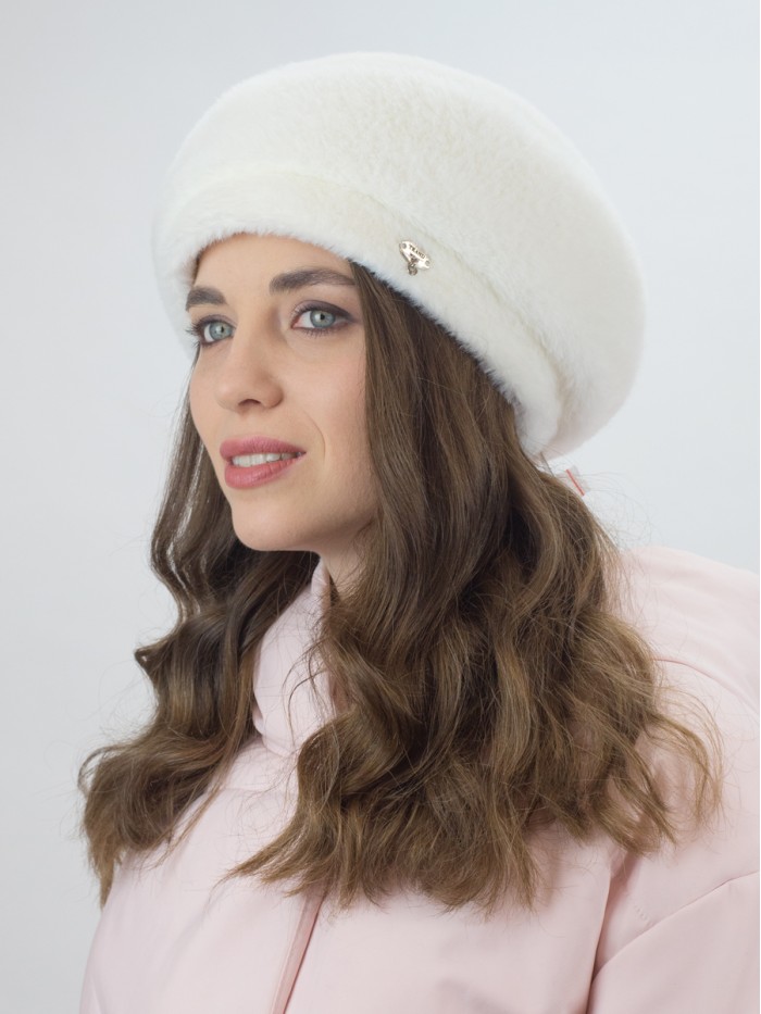 Объемный утепленный берет цвет белый Д-824