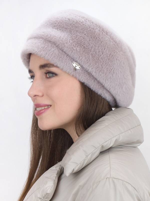 Объемный утепленный берет цвет жемчужный Д-824