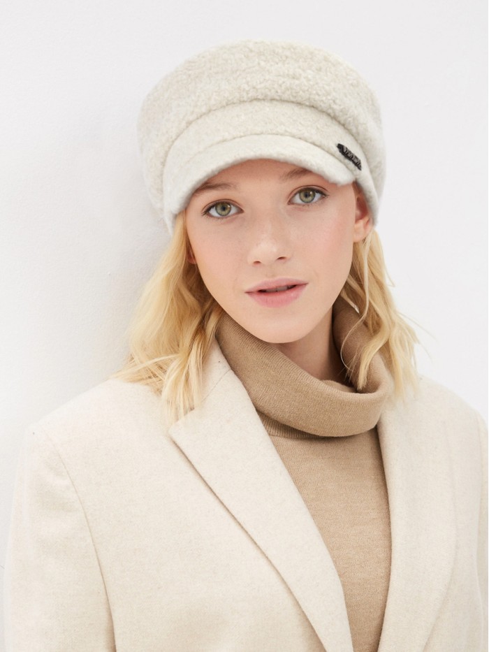 Фуражка меховая из эко-овчины цвет белый Д-835/2