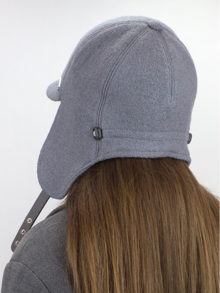 Демисезонная бейсболка с длинными ушками темно-серого цвета Д-840/1Л