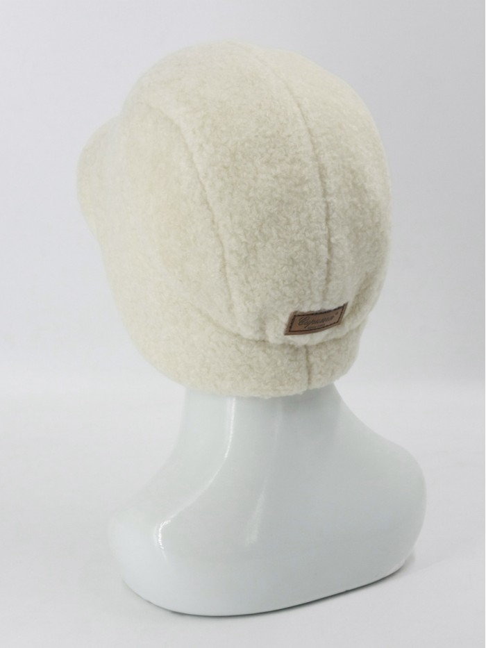 Шапка из искусственного меха цвет молочный Д-848