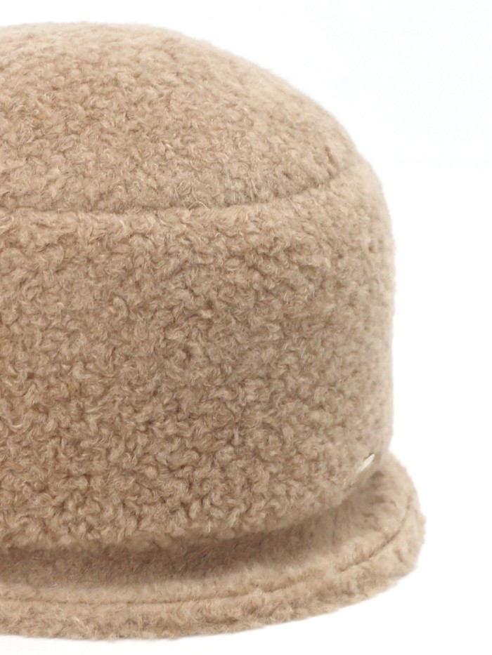 Шляпка с маленькими полями из эко-меха цвет светло-бежевый Д-851/1