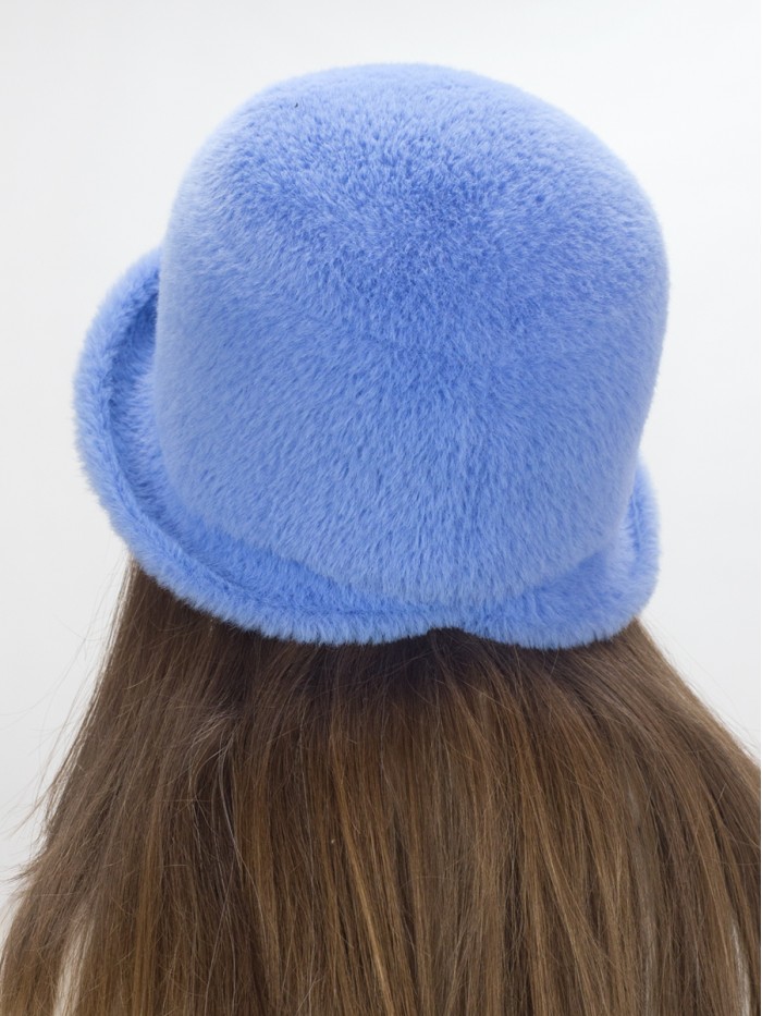 Шляпка из эко-меха цвет голубой Д-853