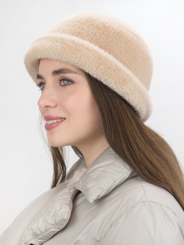Шляпка из эко-меха цвет кремовый Д-853