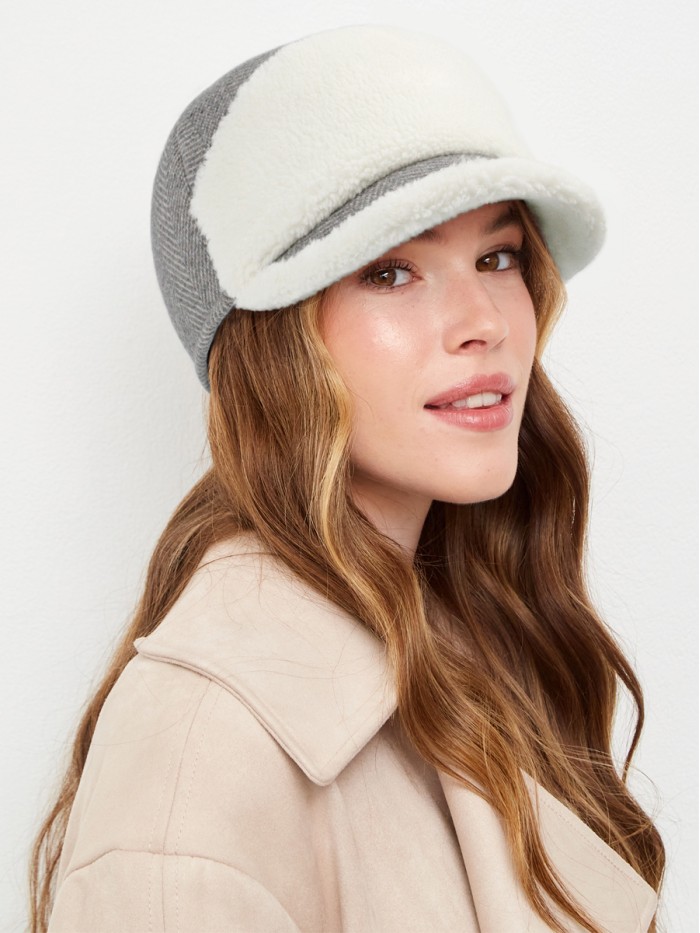 Бейсболка с эко-мехом цвет серый-песочный-белый Д-939/1