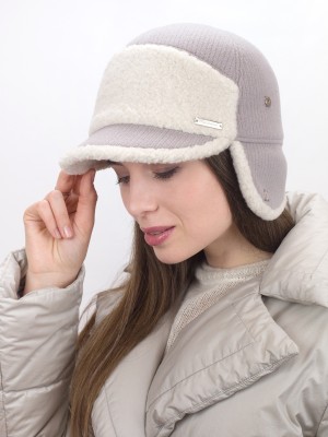 Бейсболка женская с меховой отделкой и ушками серо-бежевого цвета Д-939У