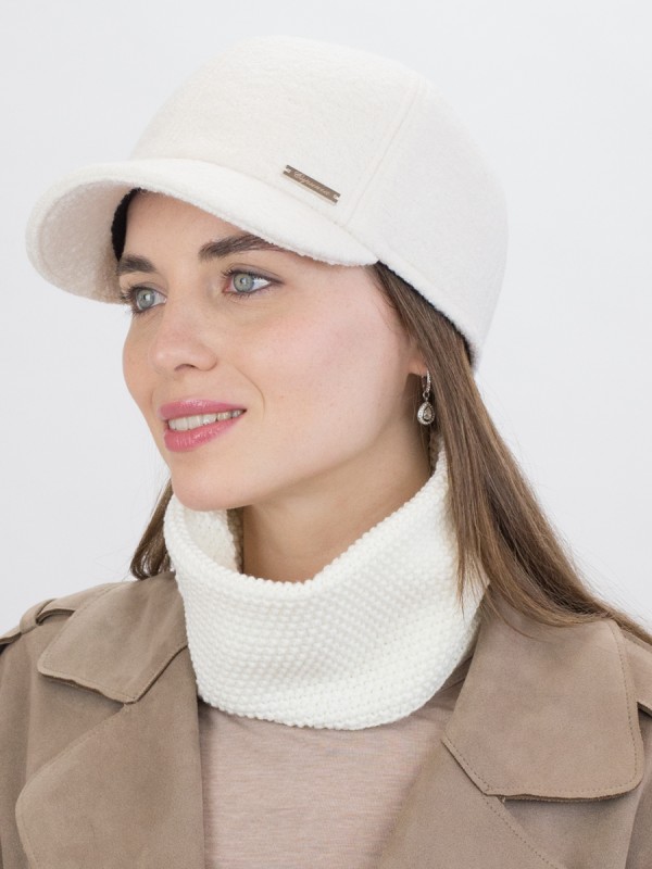 Комплект из бейсболки и снуда цвет молочный ДК-539
