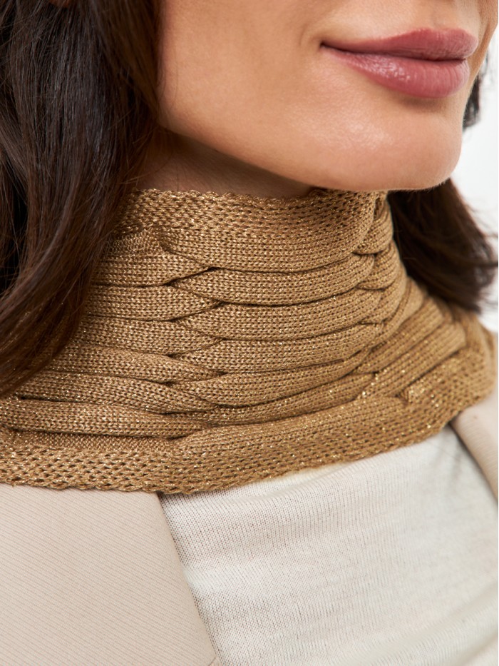 Уникальный комплект с металлизированным эффектом цвет золотой ДК-701