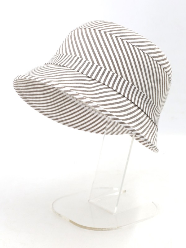 Шляпка в городском стиле из эко-хлопка цвет белый-темно-бежевый Л-255/5