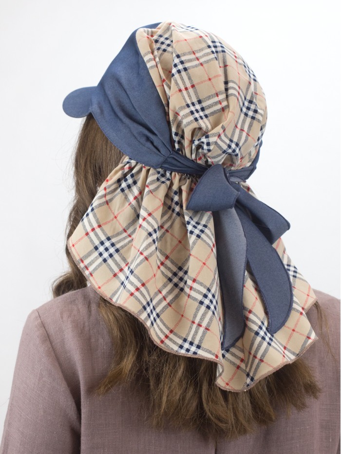 Комбинированная косынка с козырьком цвет темно-синий-бежевый-красный Л-274К1Д