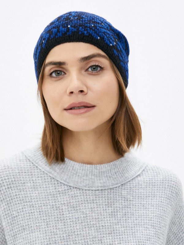 Нежная шапочка с изысканным рисунком цвет черный-васильковый ТД-442