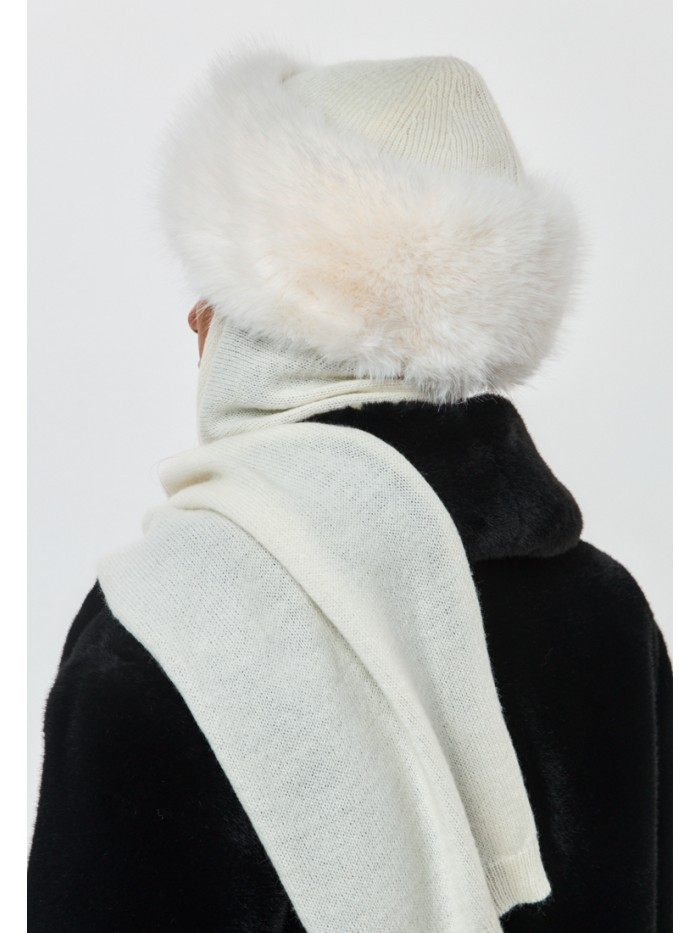 Комбинированная шапочка из эко меха в "Русском стиле" молочного цвета З-818/1