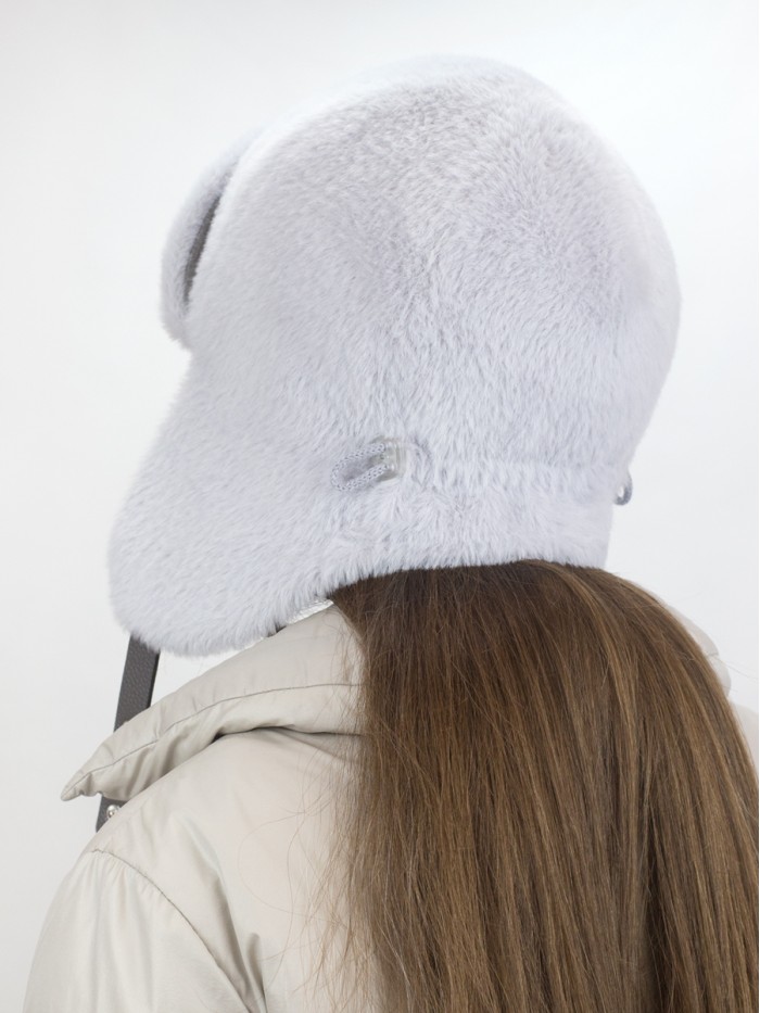 Нежная ушанка из экомеха цвет светло-серый З-841/1