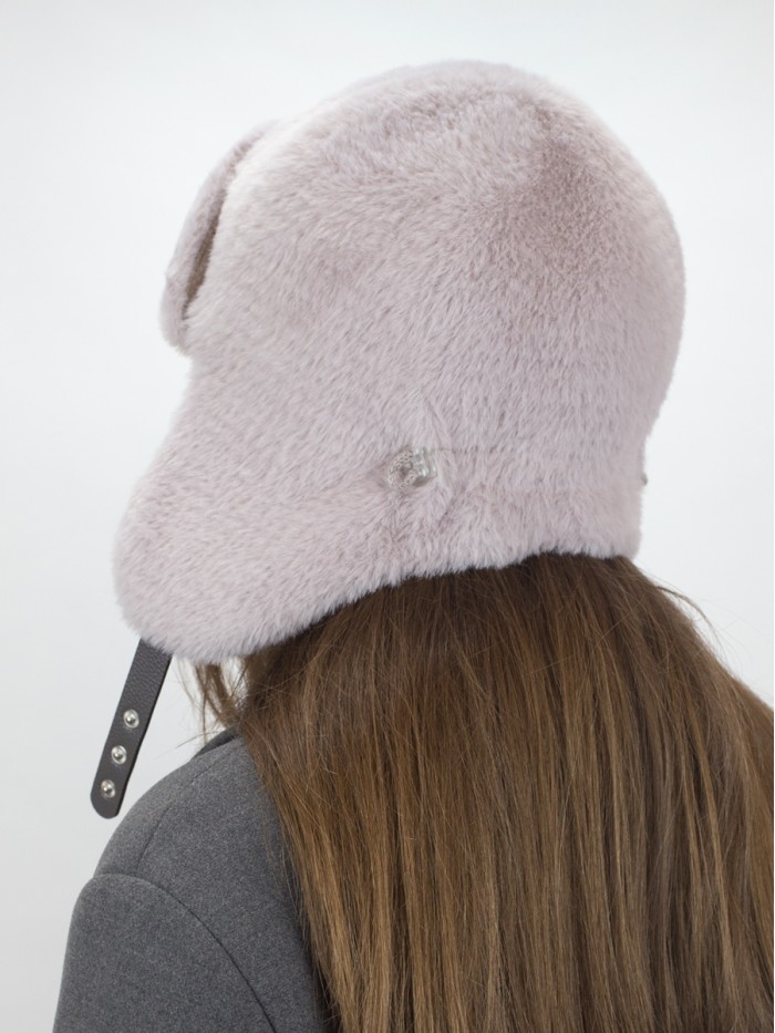 Нежная ушанка из экомеха цвет жемчужный З-841/1