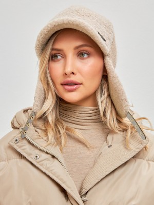 Ушанка с экомехом кремовый-молочный цвет  З-842К