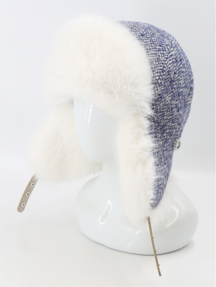 Комбинированная ушанка с искусственным мехом и регулировкой размера цвета джинсовый-молочный З-843М